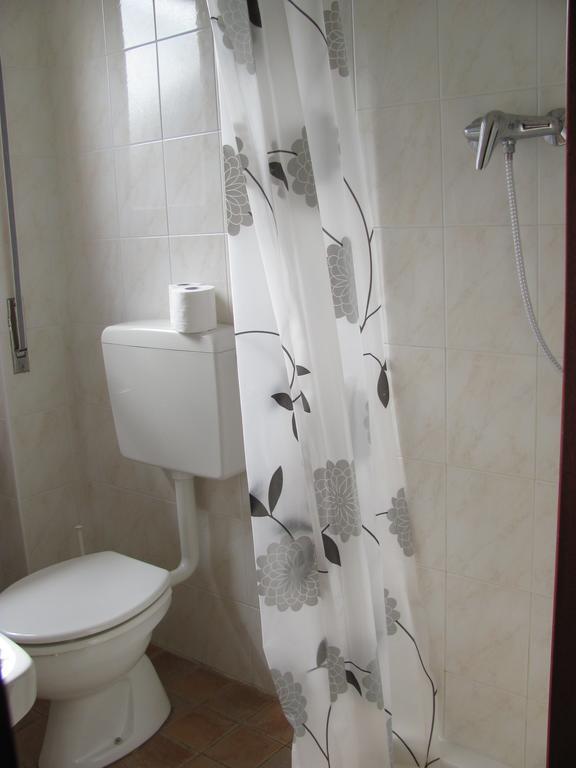 Albergo La Genzianella Miasino Szoba fotó